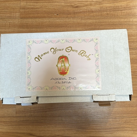 Adora Christening Doll (VINTAGE) - Picture 5 of 5